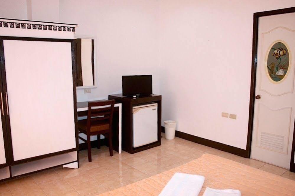 Island Inn Boracay Balabag  Buitenkant foto